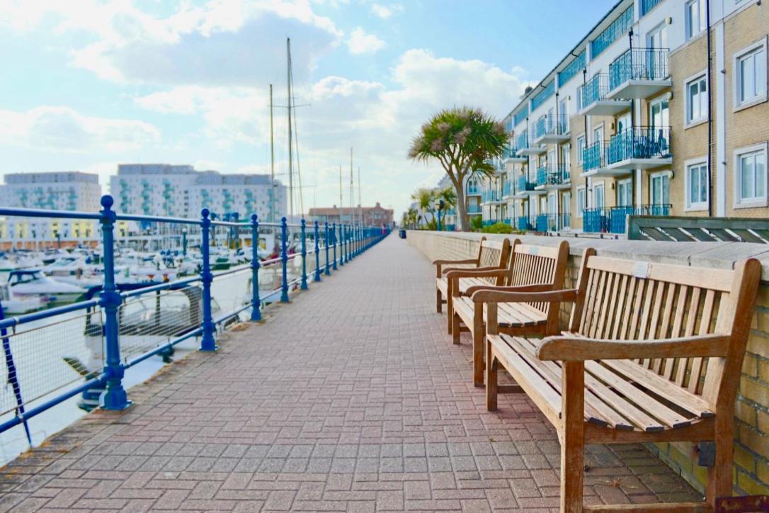 ブライトンMarina Living With Parking, Balcony, Quiet And Secureアパートメント エクステリア 写真