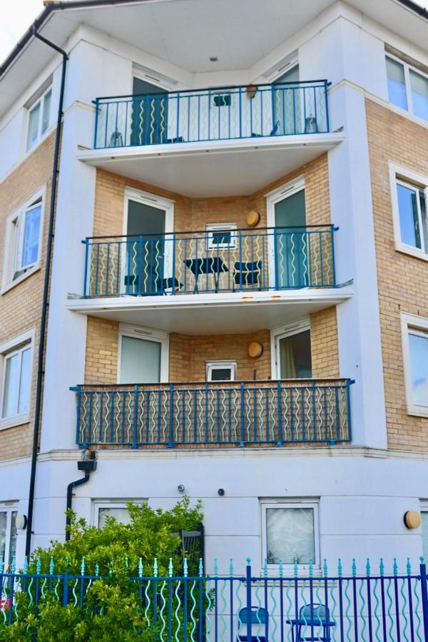 ブライトンMarina Living With Parking, Balcony, Quiet And Secureアパートメント エクステリア 写真